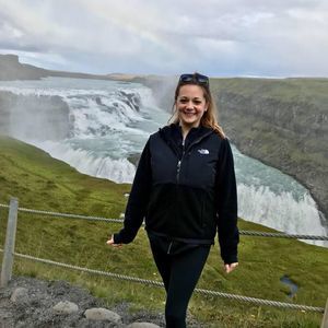 Meet your Posher, Elizabeth